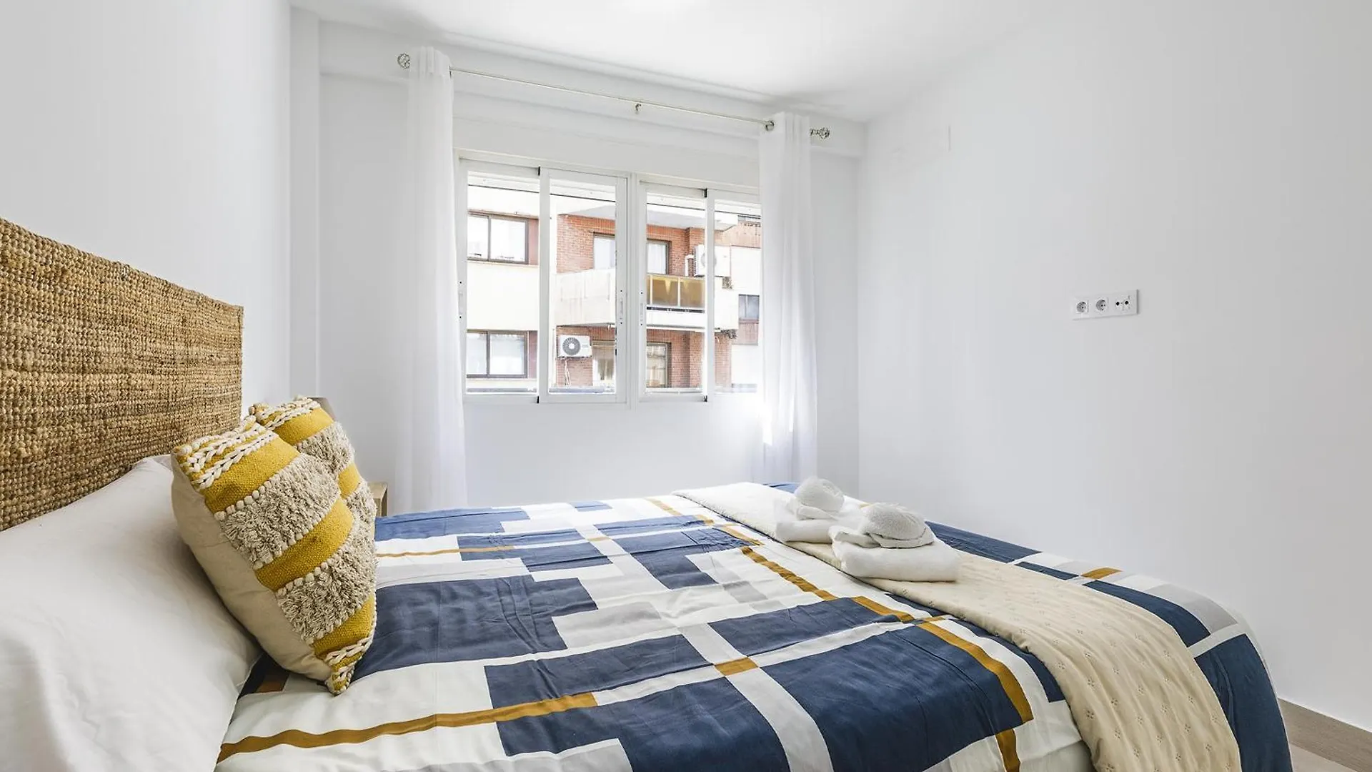 A&N Avenida 2 Torre Del Mar Apartment 0*,
