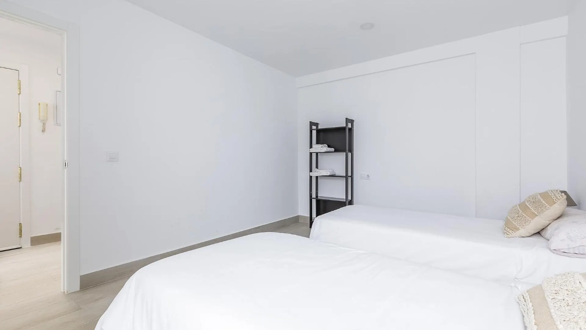 A&N Avenida 2 Torre Del Mar Apartment