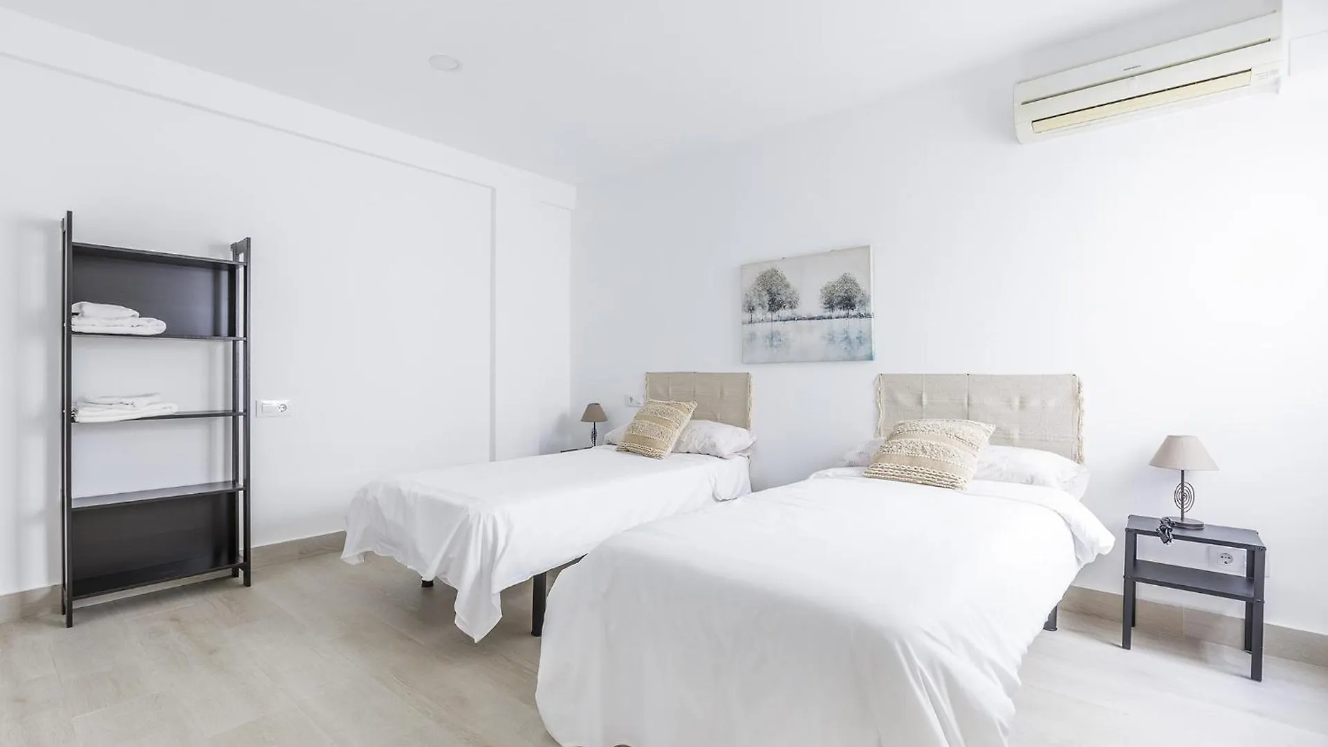 A&N Avenida 2 Torre Del Mar Apartment