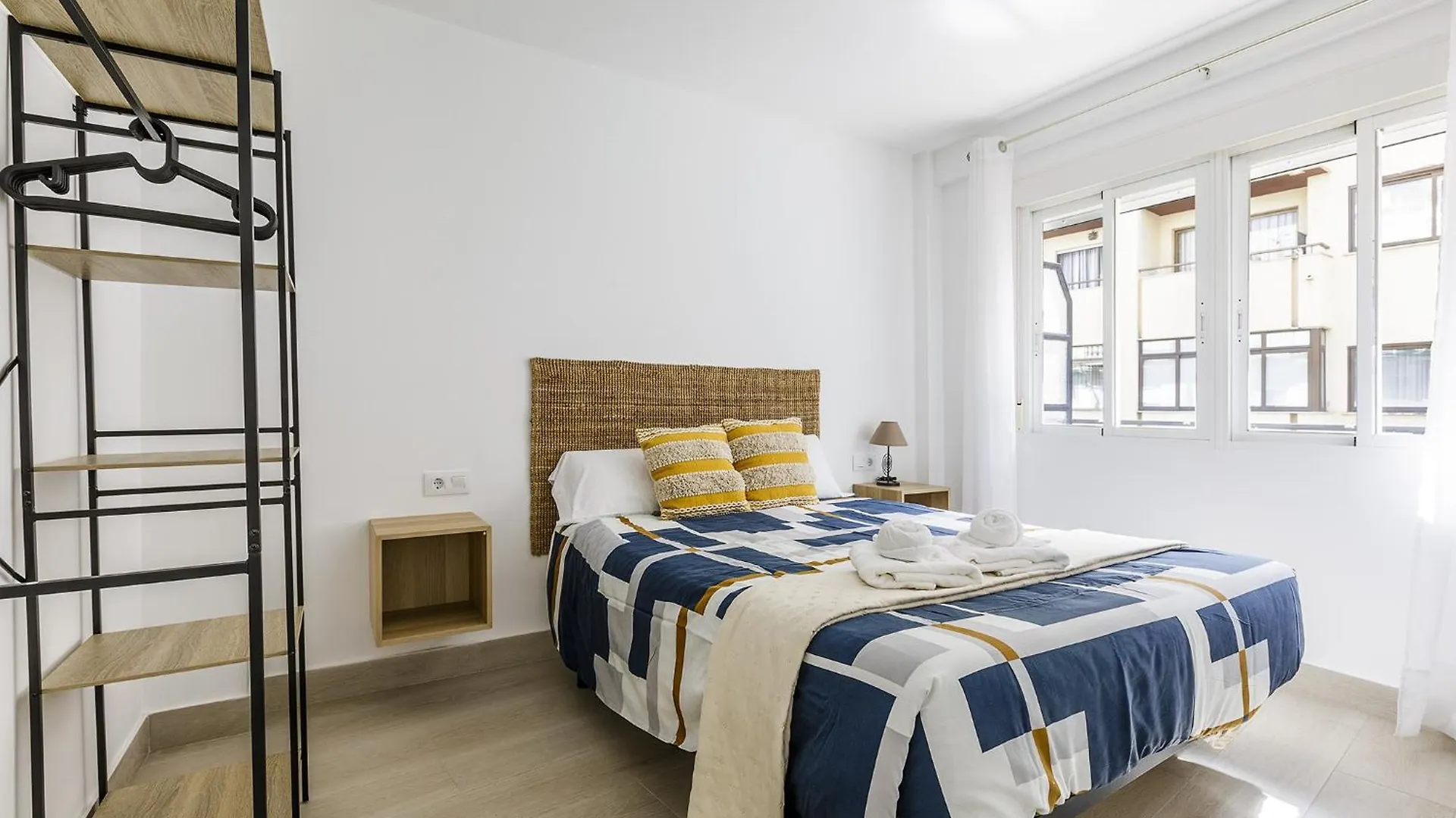 A&N Avenida 2 Torre Del Mar Apartment 0*,